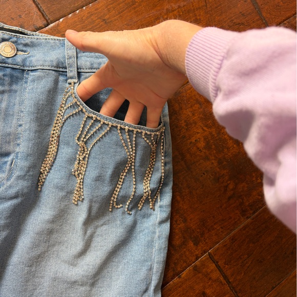 Charlotte Russe skirt - Picture 2 of 5